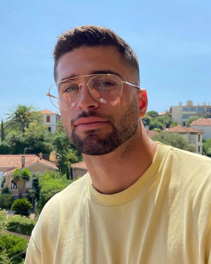 NICOLAS