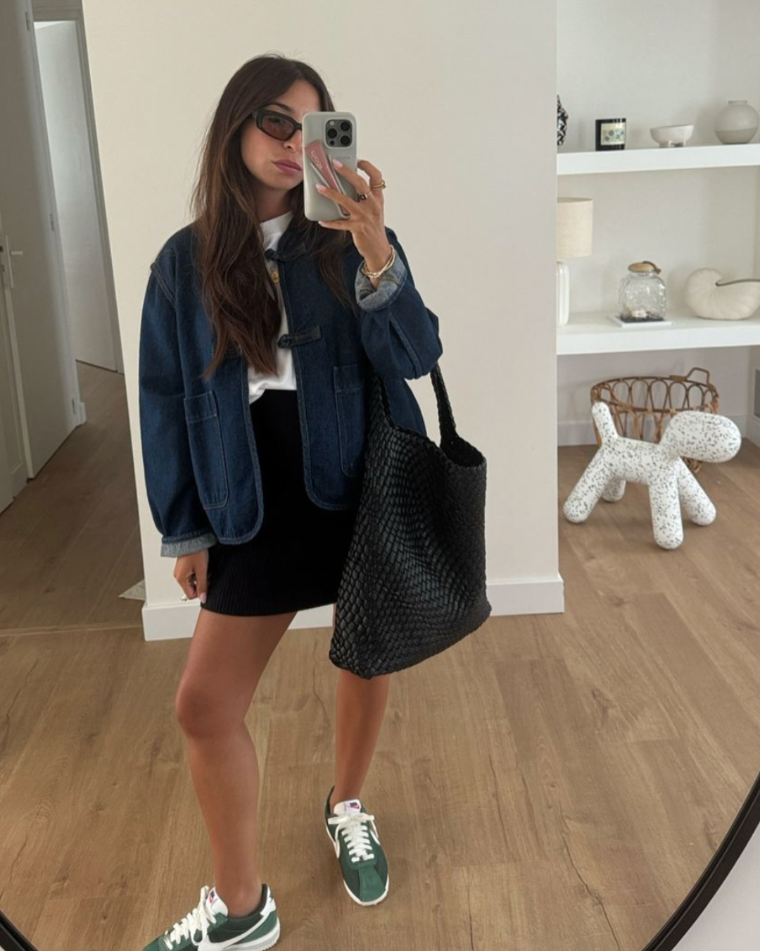 LAURA